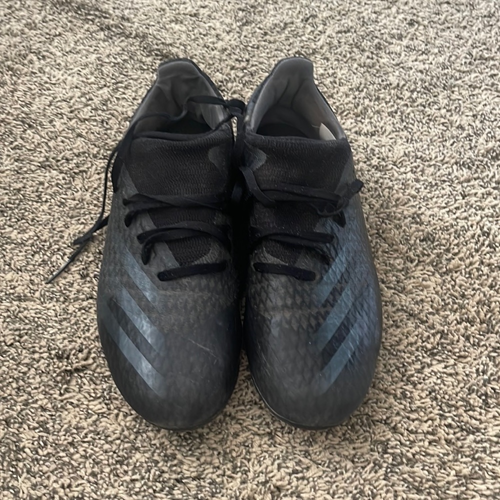 Men soccer shoes. Good condition